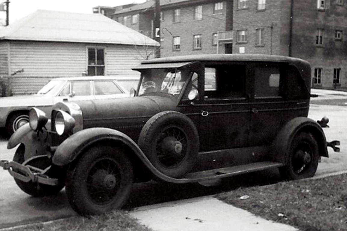 1928 Lincoln Judkin 4-door sedan